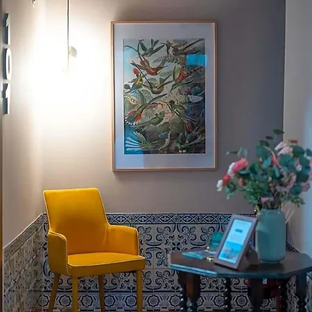 Hotel 145 Townhouse *