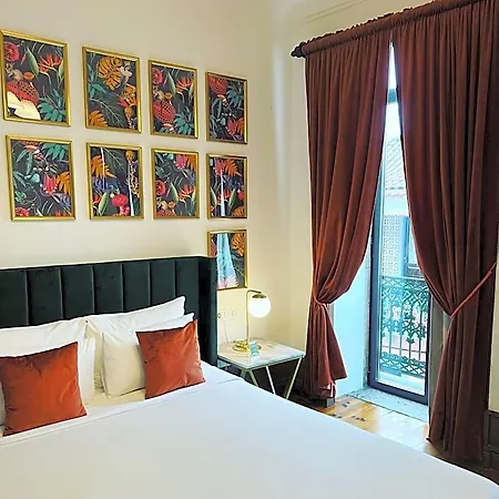 Hotel 145 Townhouse *